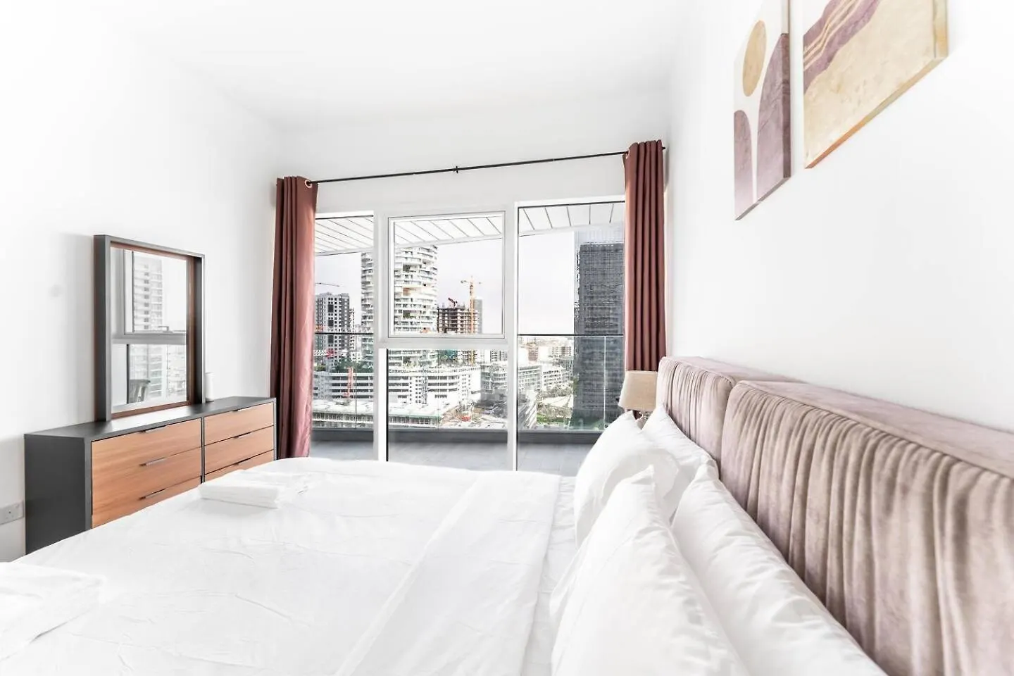 Bloom Heights B Apartment Dubai